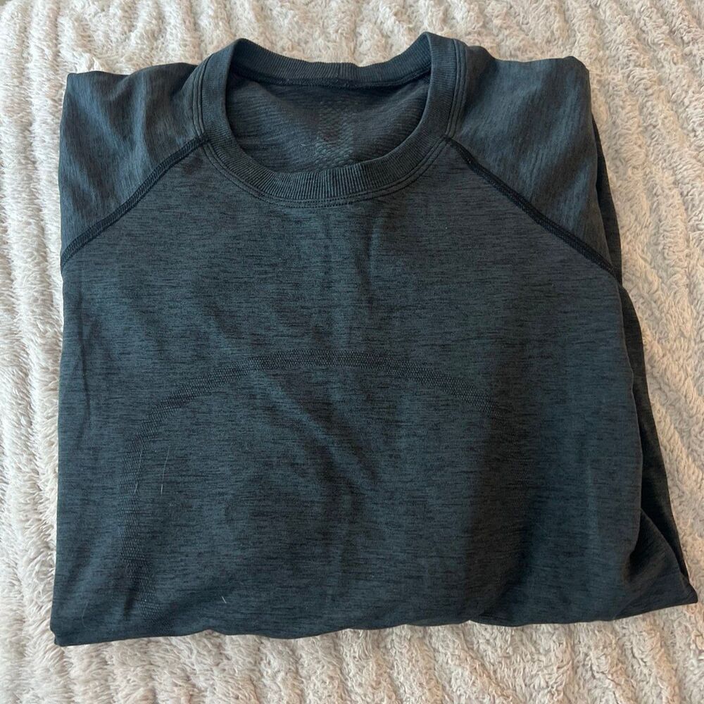 Lululemon Swiftly Tech Long Sleeve